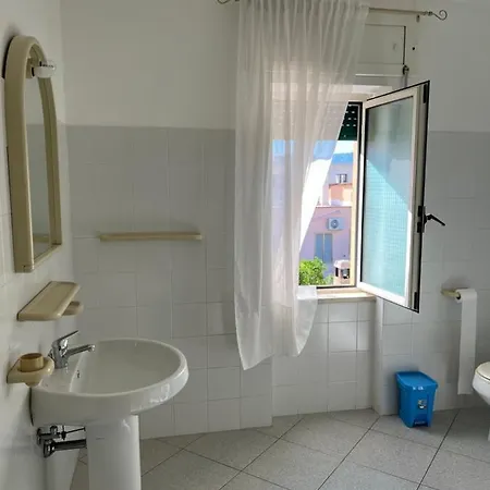 Apartment Appartamento Via Toscanini